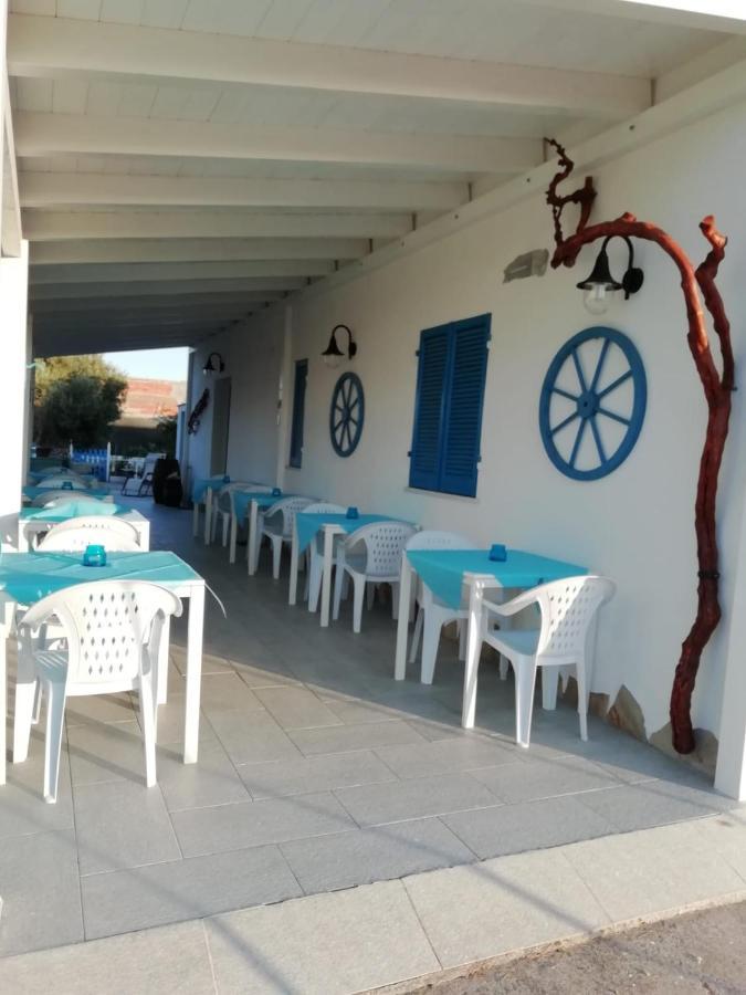 B&B And Home Restaurant La Casa Del Pescatore SantʼAnna Arresi Eksteriør bilde