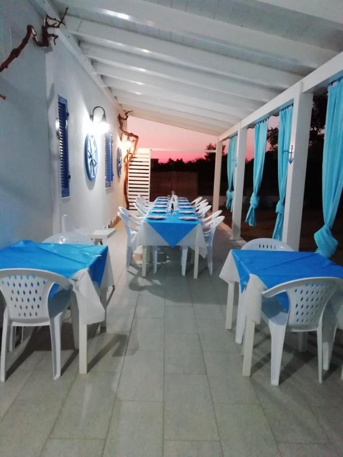 B&B And Home Restaurant La Casa Del Pescatore SantʼAnna Arresi Eksteriør bilde