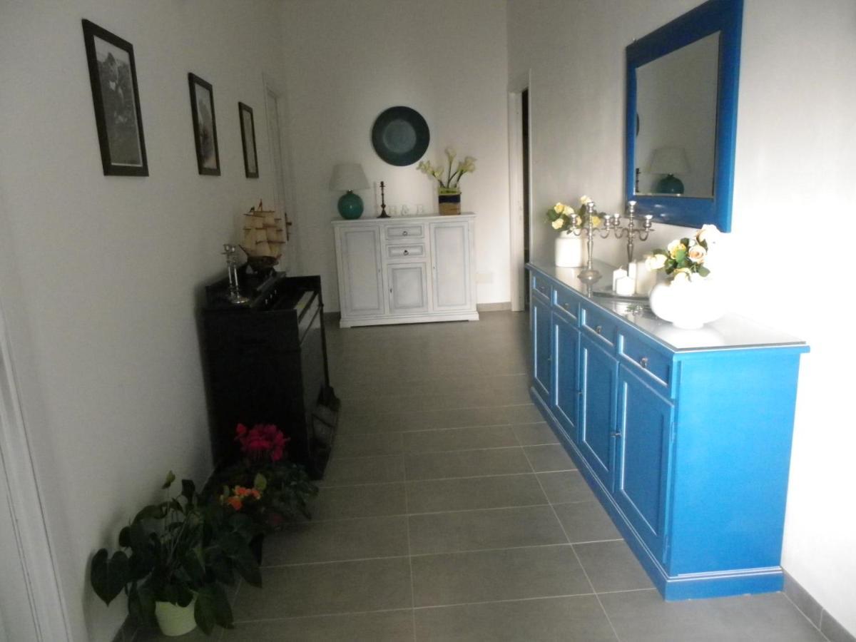 B&B And Home Restaurant La Casa Del Pescatore SantʼAnna Arresi Eksteriør bilde